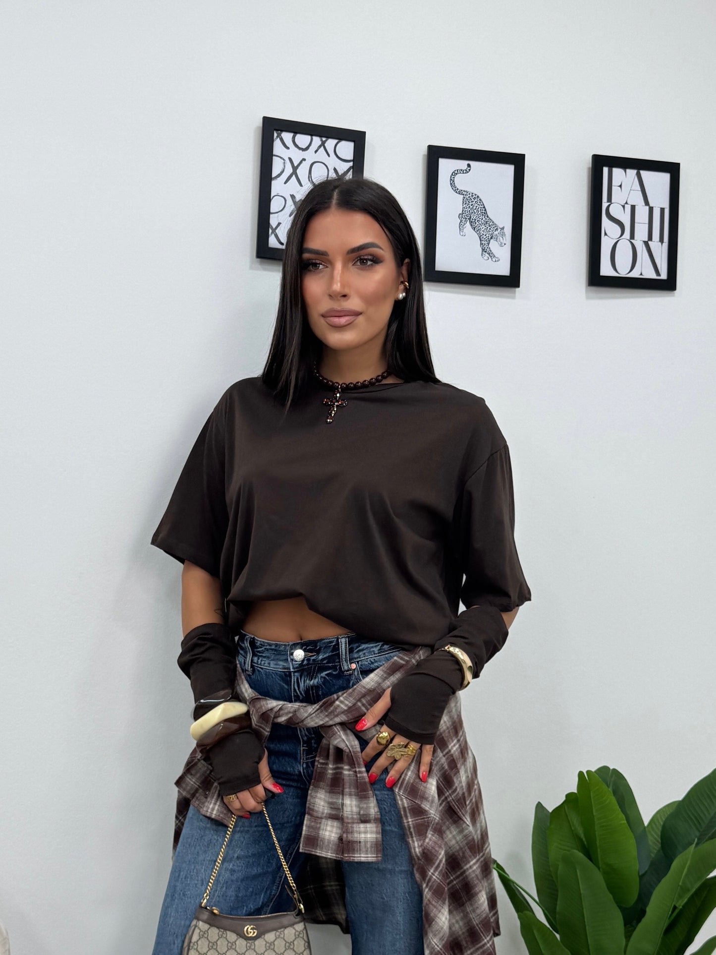 Girocollo Croce Marrone