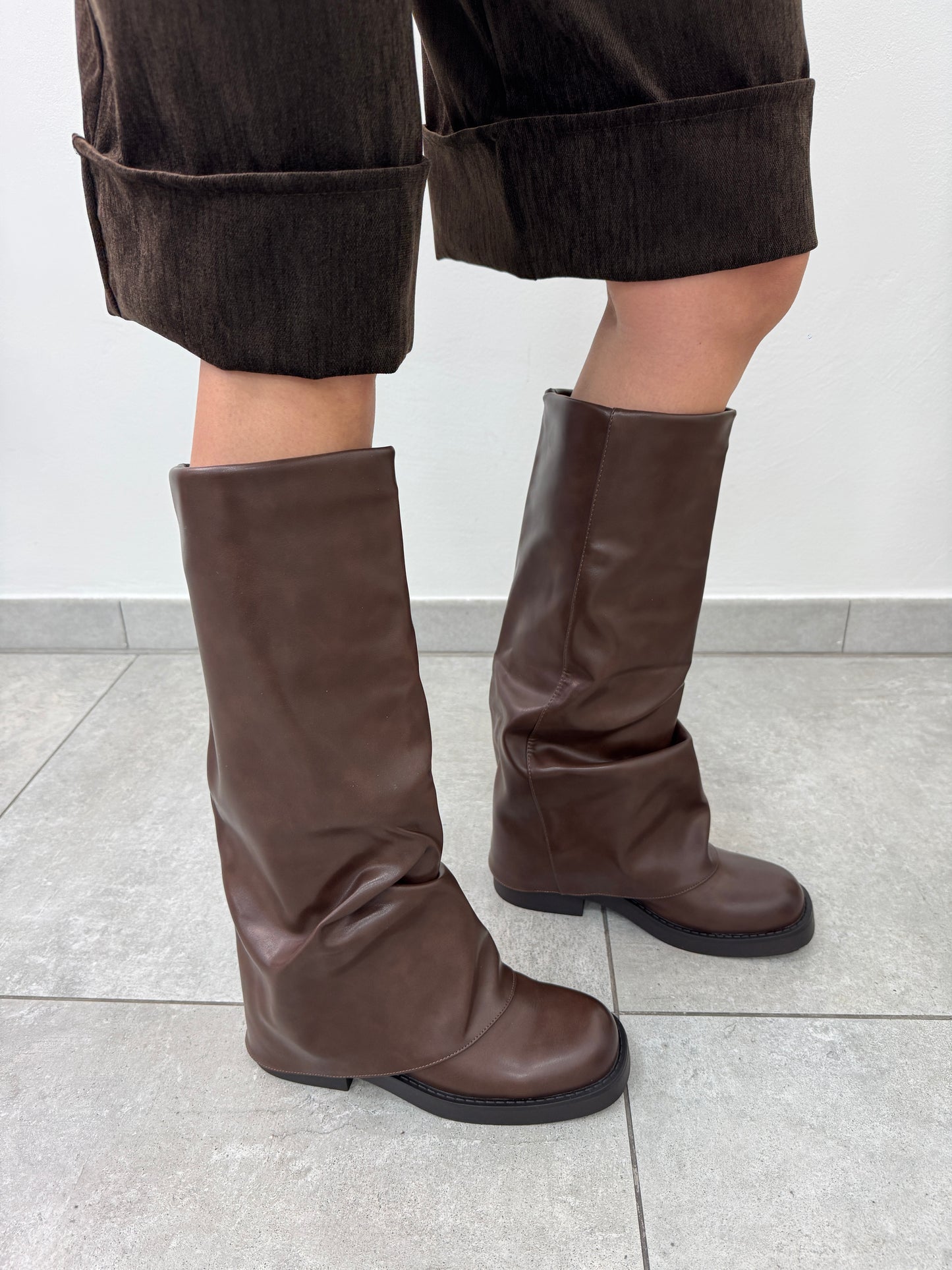 Stivali Arya Marroni