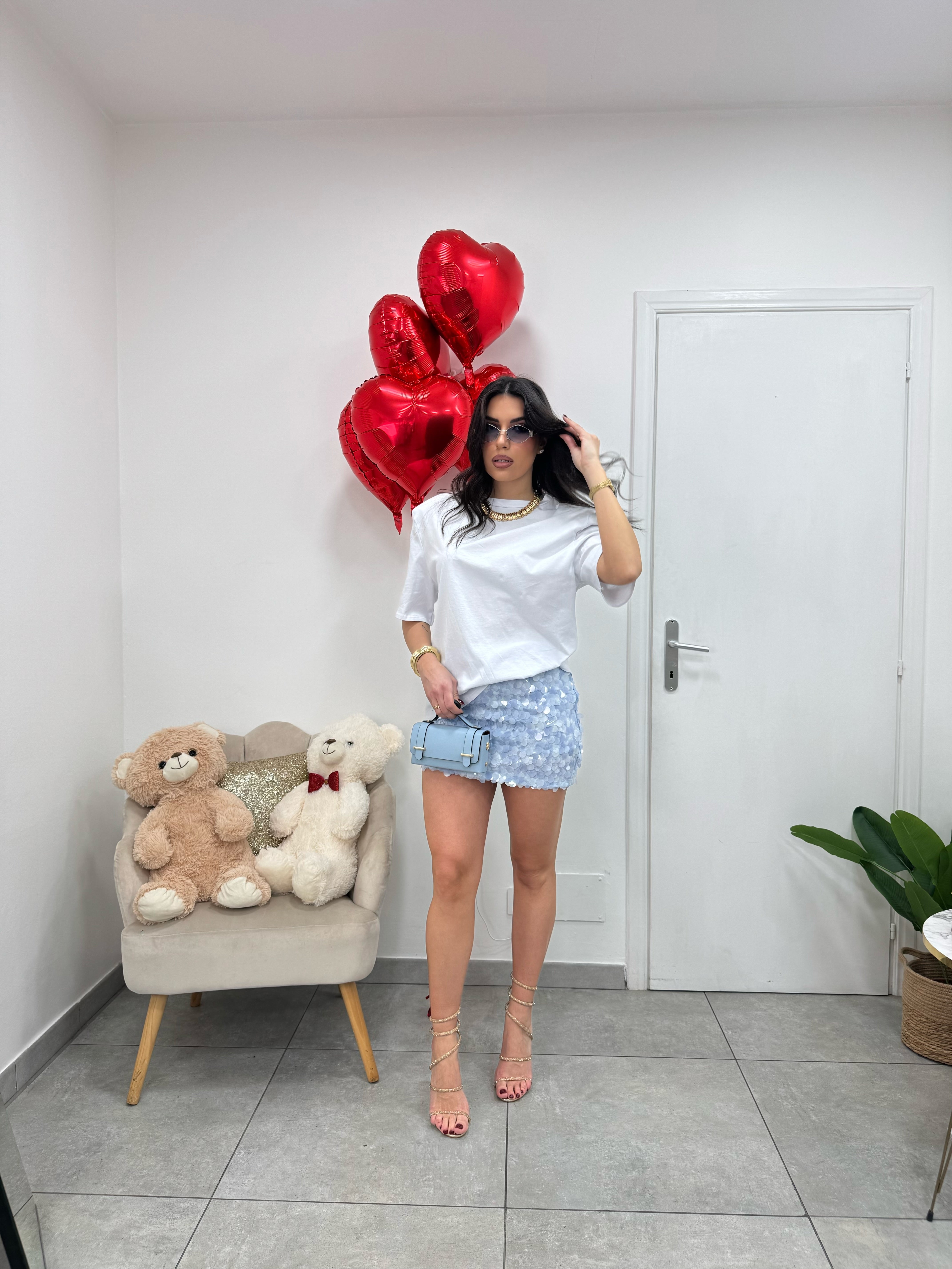 T-shirt Over Bianca