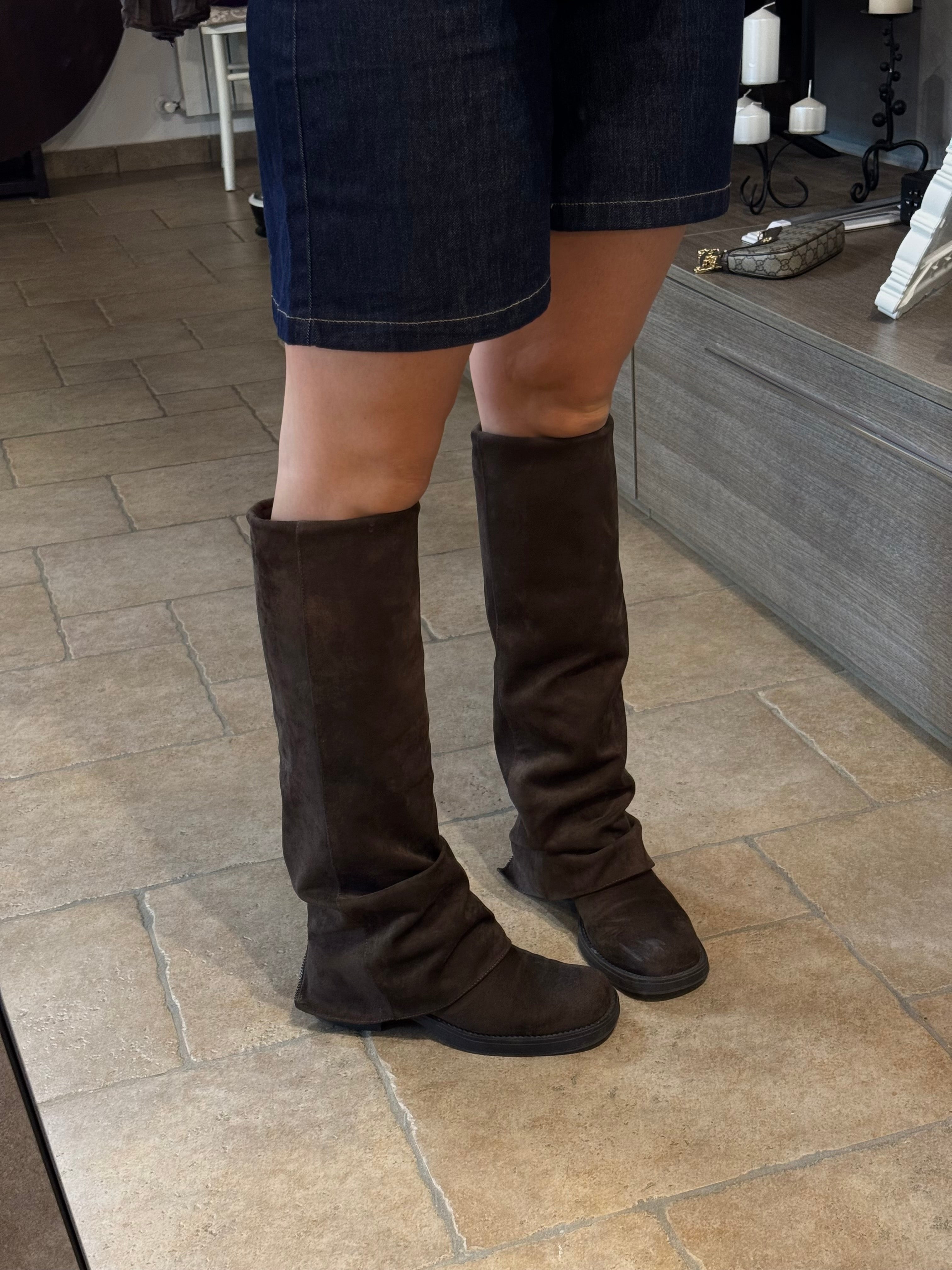 Stivali Arya Camoscio Marrone